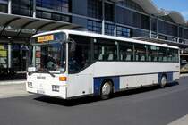 Bus Koblenz: Mercedes-Benz O 408 der Gebr. Hellinger GmbH, aufgenommen im September 2020 am Hauptbahnhof in Koblenz.