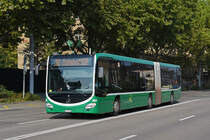 Mercedes Citaro 7024, auf der Linie 30, fährt zur Endstation am badischen Bahnhof. Die Aufnahme stammt vom 17.09.2020.