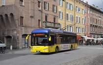 SETA, Modena. Neoplan N6216 Electroliner (Nr.7) in Duomo. 16.10.2020
