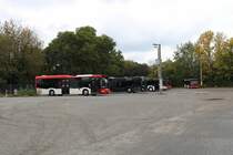 Nagelneue Mercedes Benz Citaro 2 am 17.10.20 in Mannheim durch den Zaun fotografiert. Dieses Gelände ist öffentlich zugänglich