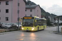 Schönen Feierabend wünscht Fa. Ledermair (Mercedes-Benz O 530 III von Ledermair beendet als Stadtbus Hall seinen Kurs). Aufgenommen 1.10.2020.