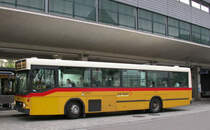 NAW 28 von Ryffel am Bhf. Uster am 27.05.2008.