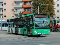 Graz. Aufgrund einer Baustelle musste am 18.10.2020 die Linie 26 bis zum Schulzentrum St. Peter verkürzt werden, zwischen St. Peter und Schulzentrum verkehrte die Ersatzlinie E26, hier beim Professor Franz-Spath-Ring / Peterstalstraße.