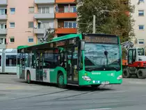 Graz. Aufgrund einer Baustelle musste am 18.10.2020 die Linie 26 bis zum Schulzentrum St. Peter verkürzt werden, zwischen St. Peter und Schulzentrum verkehrte die Ersatzlinie E26, hier beim Professor Franz-Spath-Ring / Peterstalstraße.