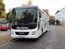 MAN Lion´s Intercity der Elka Reisen im Busbahnhof von Geilenkirchen am 09. Oktober 2020. 