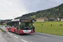 MAN Niederflurbus 3. Generation (Lion's City) von Postbus (BD-13803) als Linie 4051 an der Haltestelle Westendorf Bahnhof. Aufgenommen 2.10.2020.