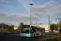 Bahnen Monheim Wagen 50 ist ein Mercedes Benz C2 aus 2020. Werben tut dieser für das Monheimer Schwimmbad ,,Mona Mare´´, wo besagter Wagen am 22.10.20 als 790 unterwegs war.