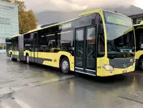 STI MB C2 G 168 als Bahnersatz nach Spiez direk, am 24.10.20 auf dem Bahnhofplatz Interlaken Ost.