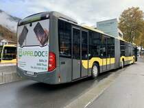 Heckansicht des MB C2 G 166 der STI am 24.10.20 als Bahnersatz Regio nach Spiez.