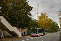 Am ‎23. ‎Oktober ‎2020 bin ich wieder mal fotografieren gewesen. Ziel der Tour war unter anderem, auf dem SEV der S6 zwischen Düsseldorf und Langenfeld den Ehemaligen Kölner Citaro G zu fotografieren, was mir wie man sieht auch gelungen ist. Somit steht Tirteys Ex Kölner MB O530G Als SEV für die S6 an der Haltestelle des Haltepunktes Düsseldorf Garath und fährt anschließend weiter nach Langenfeld.