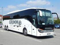 Setra 517 HD von Menzel aus Deutschland in Schwerin am 09.08.2018