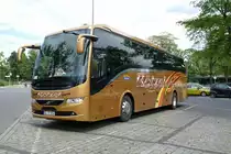 Volvo 9700 von 'Rötzel- Express'. Berlin /Hardenbergplatz im Juli 2020.