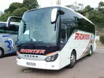 Setra 511 HD von Richter aus Deutschland im Stadthafen Sassnitz am 13.08.2018