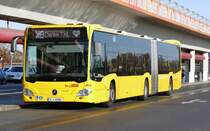 Anzeige- ''X9 Danke TXL''. Mercedes-Benz Citaro C2 (GN20) _B-V 4988 der BVG. Flgh. Berlin-Tegel (TXL) am 7. November 2020.