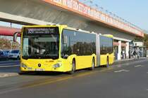 Anzeige-''X9 Abschied vom Flughafen Tegel am 7.November 2020''. Mercedes-Benz Citaro C2 (GN20)- B-V 4988 der BVG. Flgh. Berlin - Tegel (TXL) am 7.November 2020.