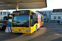 Reisebüro Müller Mercedes Benz Citaro 2 der für die Stadtwerke Bad Vilbel fährt am 21.11.20 beim Tanken in Bad Vilbel