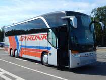 Setrs 415 HDH von Merbus-tour PTUE aus Weißrussland (ex Strunk/D) in Neubrandenburg am 18.08.2018