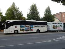 Mercedes Tourismo von Weiss & Nesch aus Deutschland mit Anhänger in Neubrandenburg am 18.08.2018