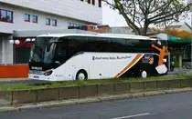 Setra S 516 HD von 'Prima Klima Reisen-pkr, ''BR Volleys'', Berlin im Oktober 2019.