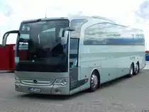 Mercedes Travego von Nictours aus Deutschland im Stadthafen Sassnitz am 01.09.2018