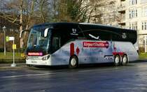 BEX-Charter_ AirportShuttle BER1 (Berlin City Südwest-BER1 Terminal)-mit dem Setra S 516HD, Wagen'318'. Berlin, nahe Rathaus Steglitz, Anfang Dezember 2020.