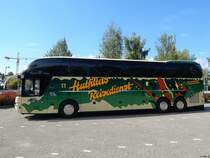 Neoplan Starliner von Hutfilters Reisedienst aus Deutschland in Waren am 09.09.2018