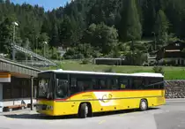 Ein Mercedes Integro von Demarmels beim Bhf. Tiefencastel am 01.08.2011.