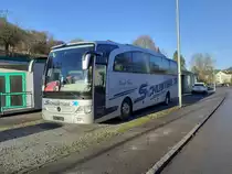 Mercedes-Benz Travego 15 RHD von Busreisen Schuster. Auf'm Betriebshof in Murrhardt
Bild vom 02.01.2021