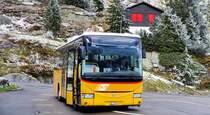 Ein Iveco Crossway Postauto kurz vor der letzten Fahrt 2020 auf der Postauto-Linie 60.411 Göscheneralp - Göschenen an der Station Göschenenalp; 11.10.2020