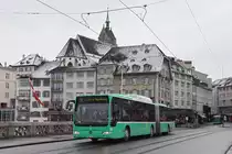 Mercedes Citaro 725, auf der Linie 38, überquert die Mittlere Rheinbrücke. Die Aufnahme stammt vom 27.01.2021.