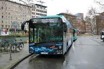 ICB Solaris Urbino Electric Wagen 233 am 30.01.21 in Frankfurt am Main 