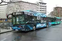 ICB Solaris Urbino Electric Wagen 233 am 30.01.21 in Frankfurt am Main