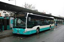 Stadtverkehr Maintal Mercedes Benz Citaro 2 Wagen 227 mit dem neuen Logo an der Front am 30.01.21 in Frankfurt Enkheim