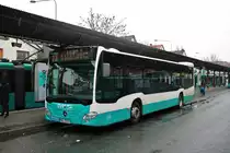 Stadtverkehr Maintal Mercedes Benz Citaro 2 Wagen 227 mit dem neuen Logo an der Front am 30.01.21 in Frankfurt Enkheim