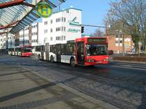 Ein nackter Neoplan N4021 des Baujahres 1994/95. Diese Busse sind leider immer seltener anzutreffen, da sie im Alter von 14-15 Jahren leider ausgemustert werden m�ssen. 