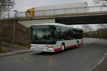 Stroh Bus Setra Überlandbus fährt zur Zeit beim Stadtverkehr Maintal. Hier zu sehen am 26.02.21 auf der Linie 24 in Maintal Bischofsheim