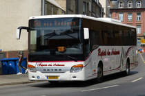 SH 1052 Setra S 415 UL, von Rapides des Ardennes in den Straen von Ettelbrck unterwegs. 21.07.2018