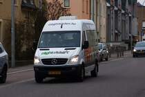 SL 2130, Mercedes Benz Sprinter von Sales Lentz, in Bettemburg unterwegs. 05.04.2013

