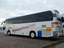 Neoplan Tourliner von Weingartner aus Deutschland im Stadthafen Sassnitz am 30.09.2018