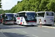 Setra S 515 & 517 HD, Ferd.Knipschild & Mertens Reisen GmbH. Berlin, (Busdemo) im Juni 2020.