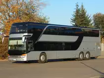 Setra 431 DT von URB aus Deutschland in Neubrandenburg am 12.10.2018