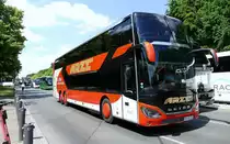 Setra S 531 DT, ''Arzt-Reisen''. Berlin (Busdemo) im Juni 2020.