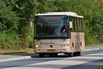 EW 1005, Mercedes Benz Integro von Emile Weber, gesehen an der Mosel nahe Remich. 24.08.2018