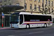 AV 9999, MAN Lion’s Regio von Autocars Altmann, in der Stadt Luxemburg. 12.02.2016