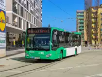 Graz. Wagen 125 der Graz Linien stand am 24.03.2021 abgestellt in der Schleife Stadion Liebenau.