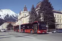 Mercedes-Benz O 530 III (Citaro 2. Generation), Bus Nr. 436, als Schienenersatzverkehr für die Straßenbahnlinie 1 an der Haltestelle Bundesbahndirektion in Innsbruck. 