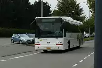 B 1529, Van Hool T 915, von Sales Lentz, gesehen in Diekirch. 04.08.2010