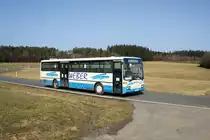 Bus Rheinland-Pfalz: Mercedes-Benz O 408 (DAU-W 60) vom Busunternehmen Stefan Weber, aufgenommen im Februar 2021 in der Nähe von Nachtsheim, einer Ortsgemeinde im Landkreis Mayen-Koblenz.