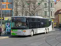Graz. Wagen W5870 von Watzke war am 27.03.2021 als Linie 521 nach Siebing unterwegs, hier am Jakominiplatz.