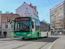 Graz. Wegen Bauarbeiten in der Krenngasse, wird die Linie 3 in den Osterferien bis zum Jakominiplatz gekürzt. Am 29.03.2021 steht Wagen 107 als Linie 60 am Dietrichsteinplatz in Fahrtrichtung Lustbühel.